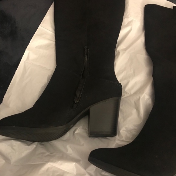 Boots - Picture 6 of 7